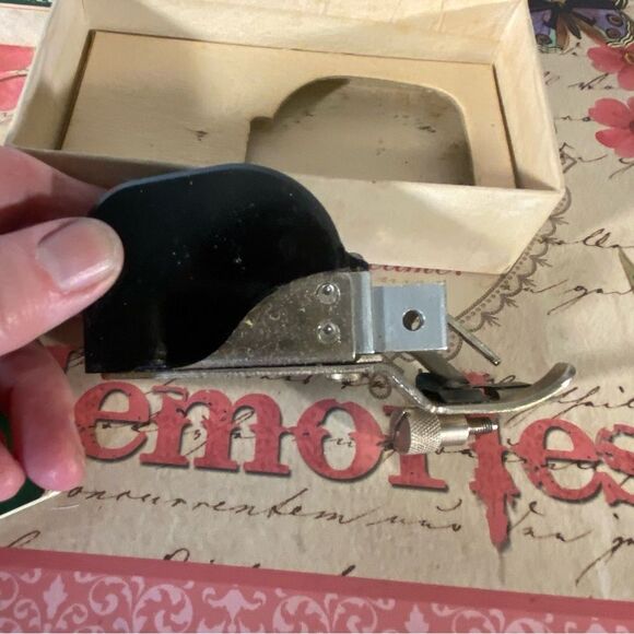 Singer Sewing Machine Blind Stitch Attachment Vintage Original Box Instructions - Picture 7 of 10